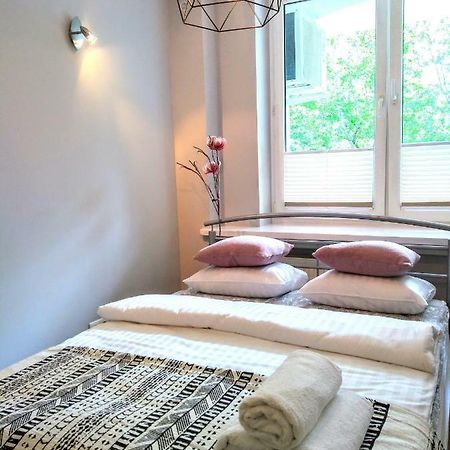 Chill & Explore By Cooee Apartments Варшава Экстерьер фото