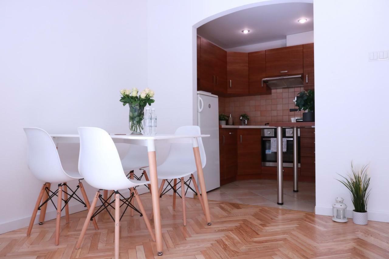 Chill & Explore By Cooee Apartments Варшава Экстерьер фото
